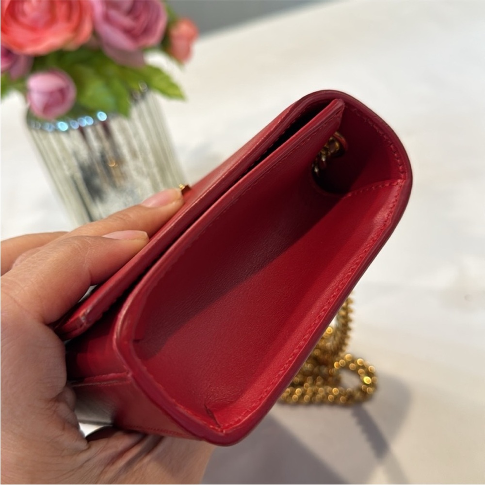 Saint Laurent Red and Gold Clutch with Iconic YSL Logo - Picture 5 of 16